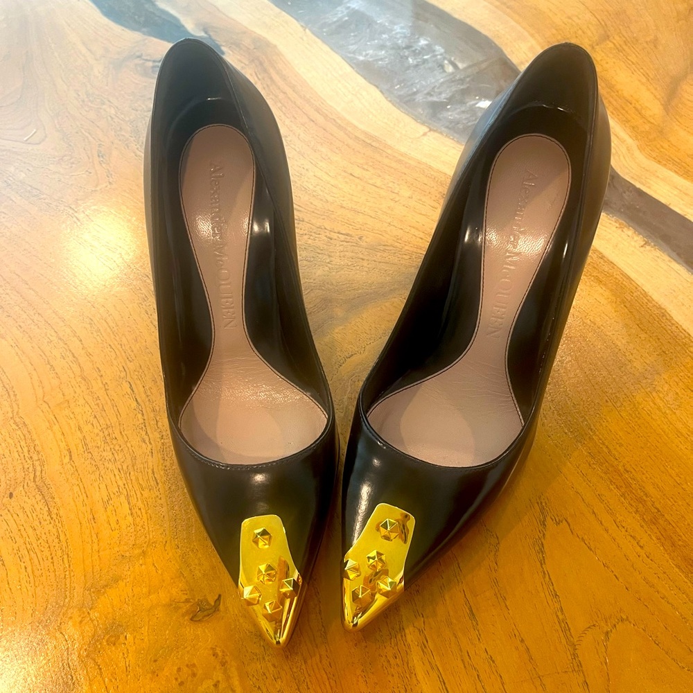 Alexander McQueen Punk Spike Stud Gold Stiletto Pumps Heels